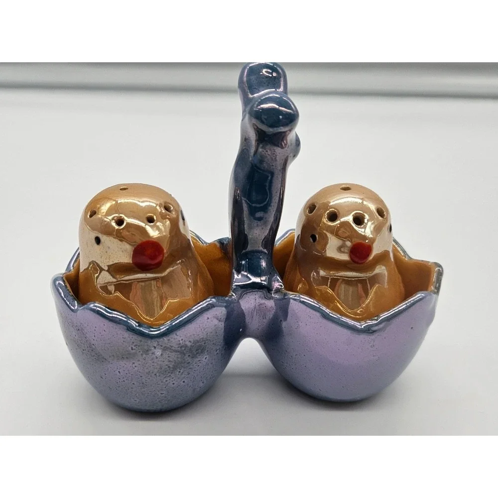 Lusterware Japan Ceramic Chick Salt and Pepper Shakers in Egg Holder with Handle